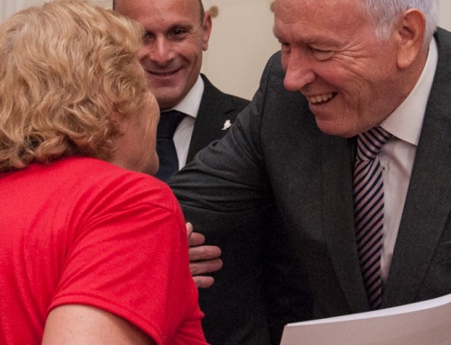 En su 1er acto de escrituración, Mahiques entregó 170 títulos en Nueve de Julio